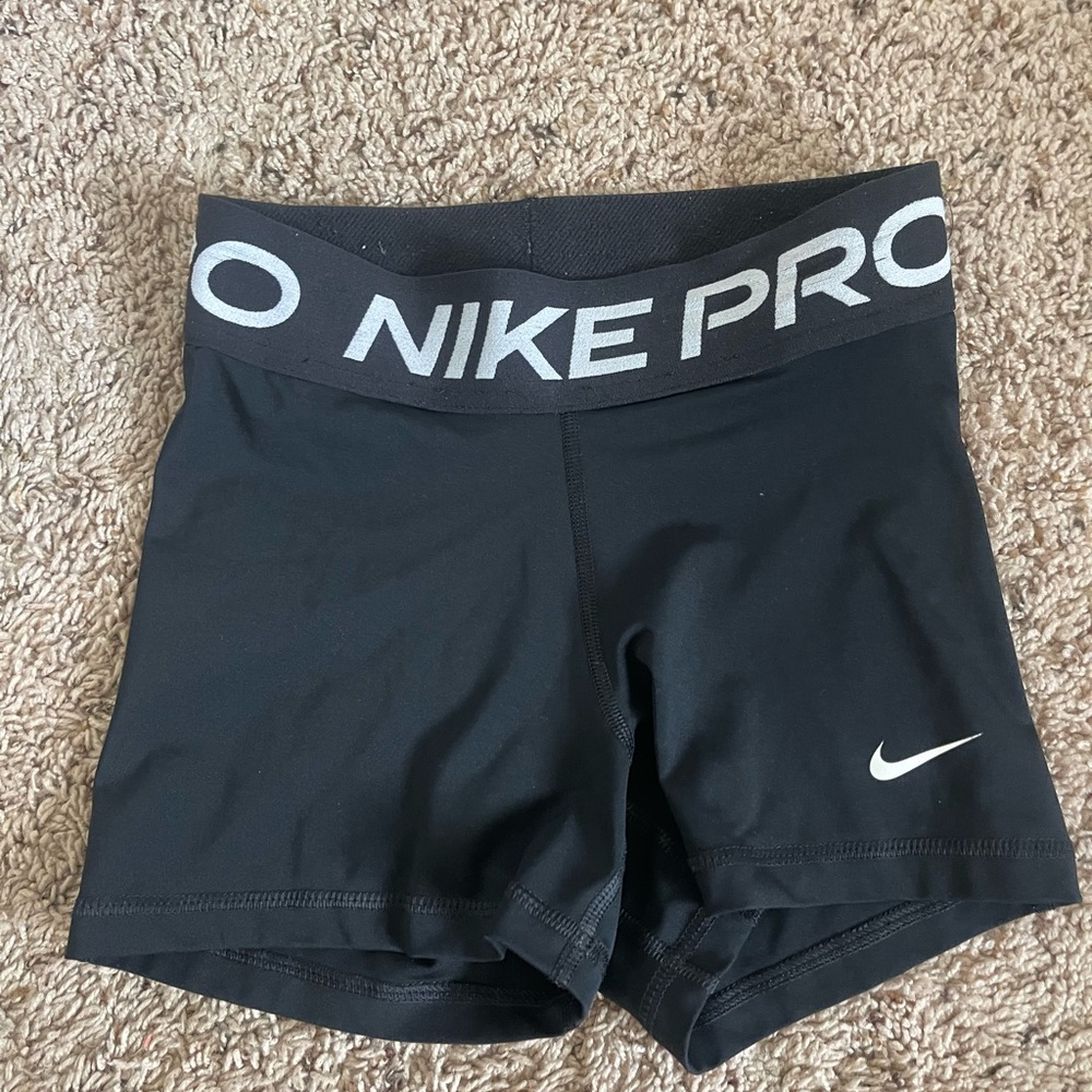 Nike Pro Women's Black Shorts
